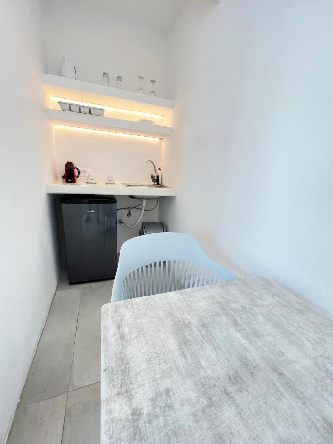 White Lily & Lofts - Adults Only 16 Playa de Perivolos